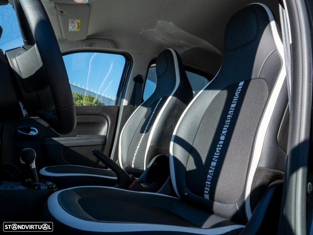 Renault Twingo E-Tech. 22 Urban Night - 24