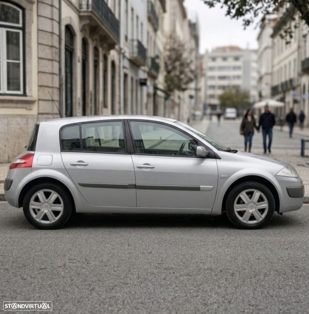 Renault Mégane 1.5 dCi L. Dynamique - 6