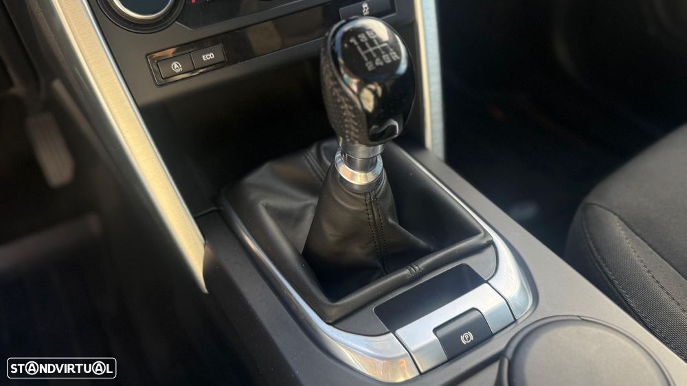 Land Rover Discovery Sport 2.0 eD4 SE - 15