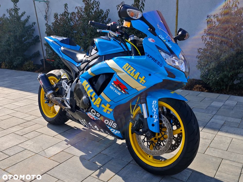 Suzuki GSX-R - 4