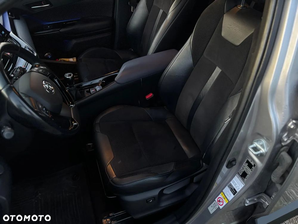 Toyota C-HR 1.2 T Dynamic - 11