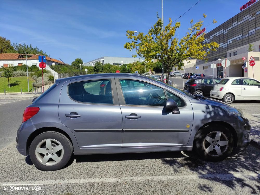 Peugeot 207 - 4