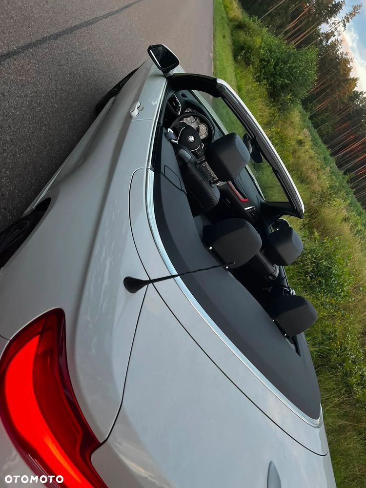 BMW Seria 2 230i - 11