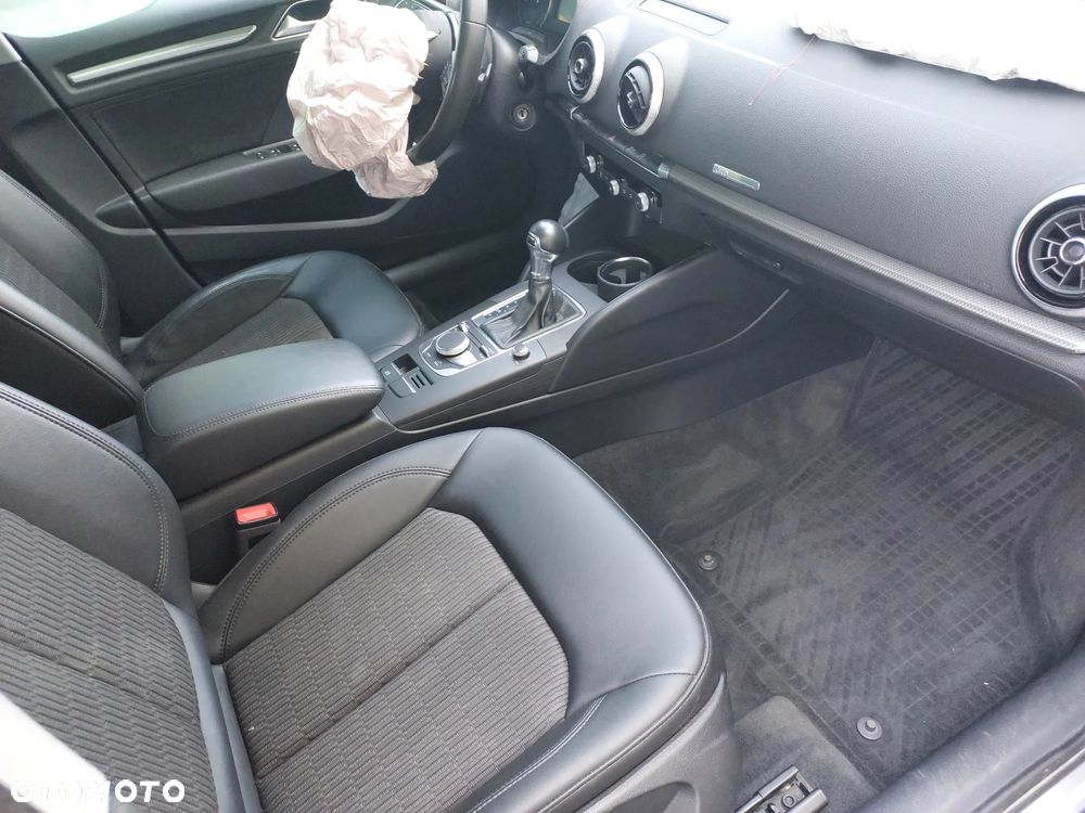 Audi A3 Sportback 1.5 TFSI Sport S tronic - 12