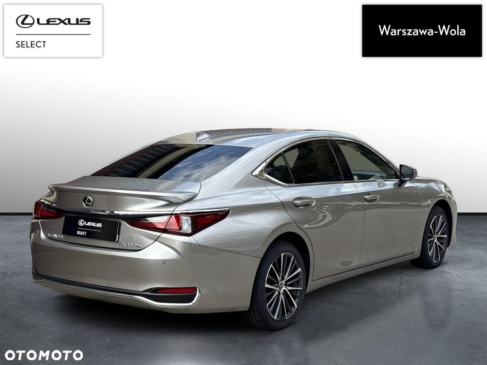 Lexus ES 300h Business Edition - 7
