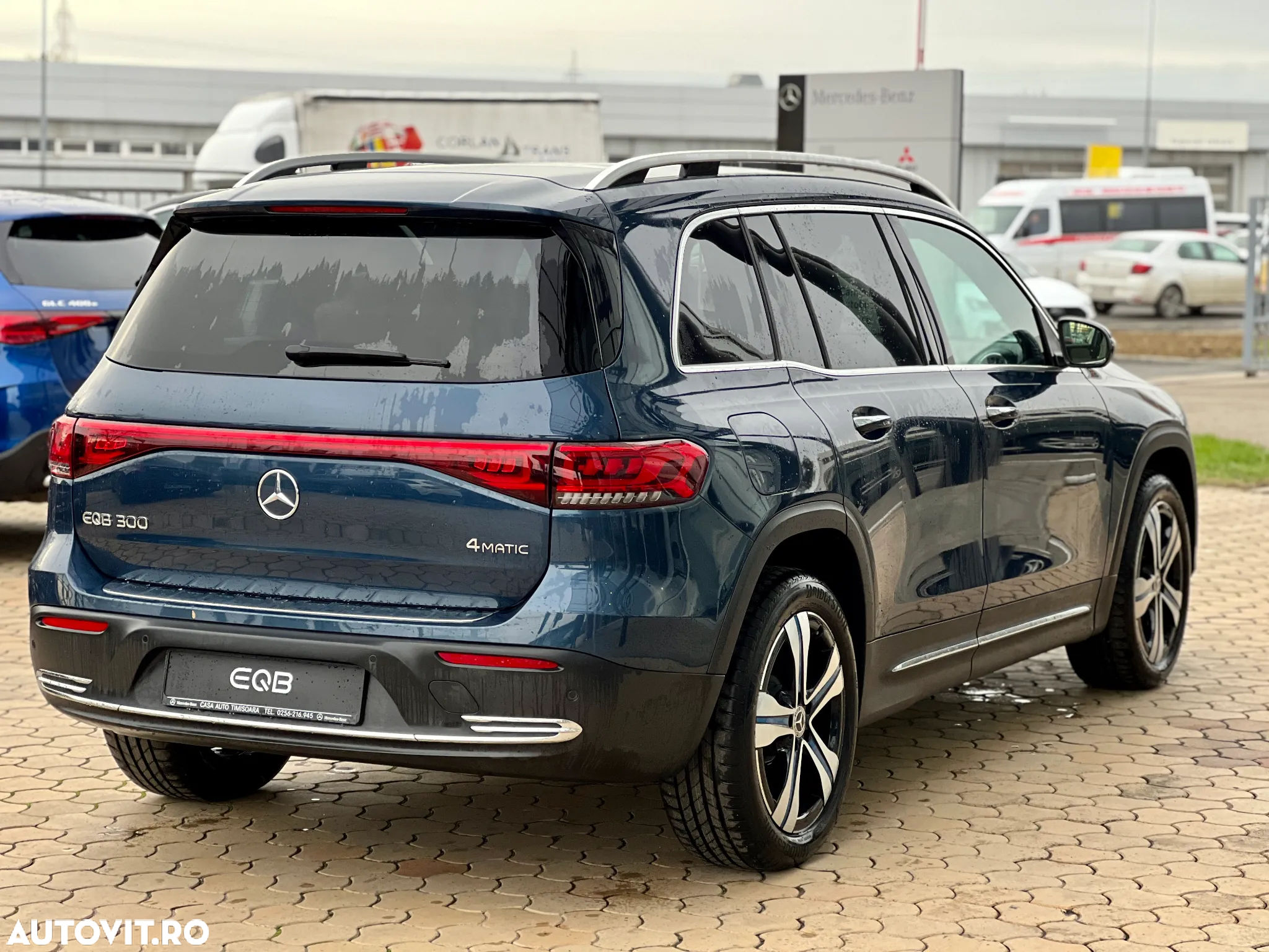 Mercedes-Benz EQB 300 4MATIC - 6