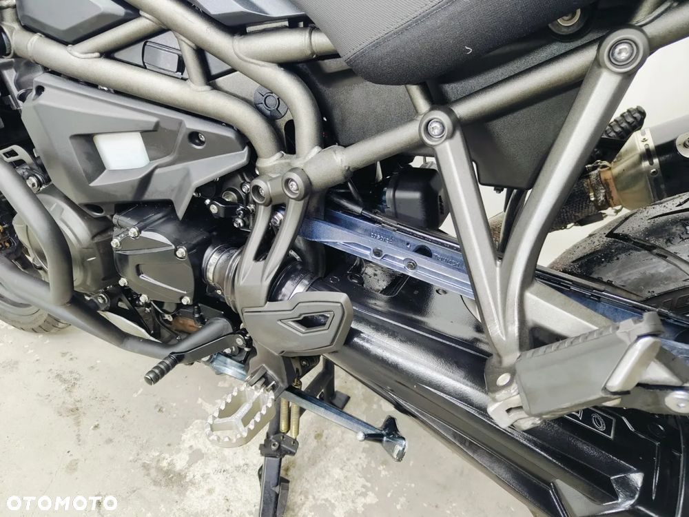 Triumph Tiger - 25