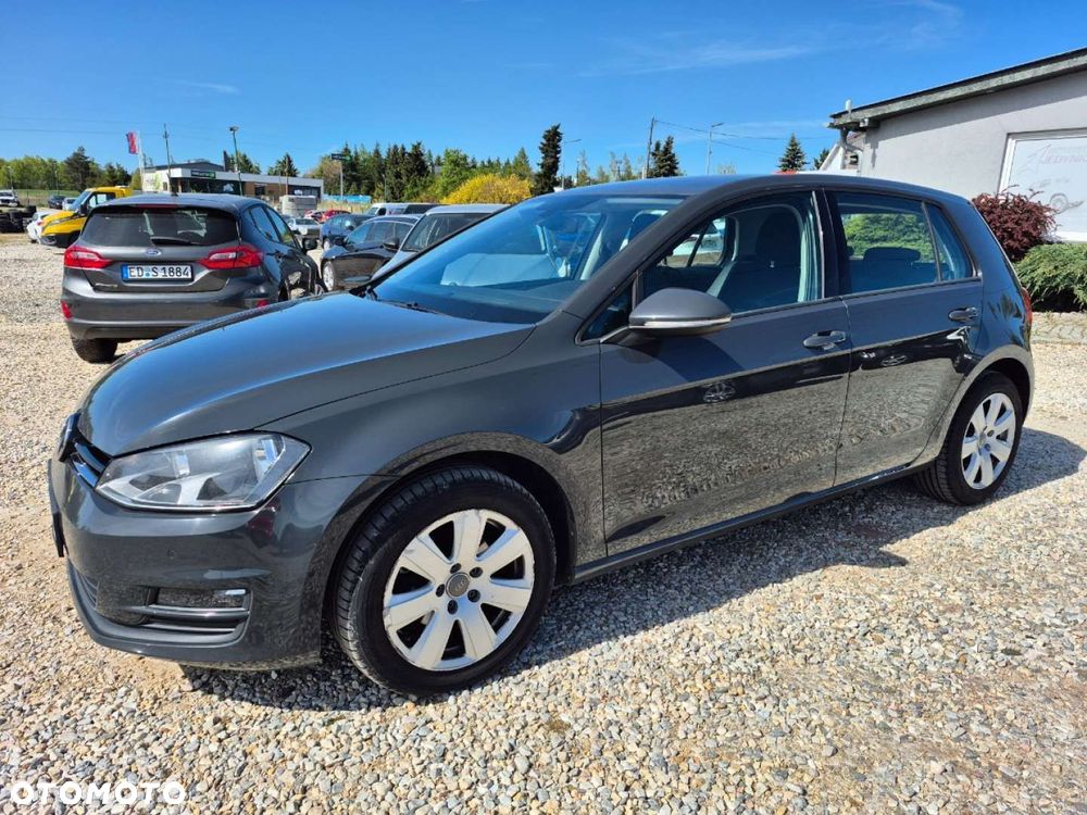 Volkswagen Golf - 1