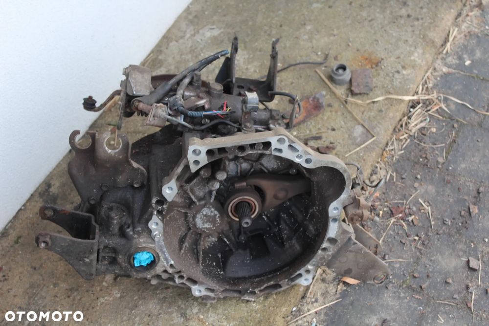 SKRZYNIA BIEGÓW COROLLA E12 1.6 3ZZ