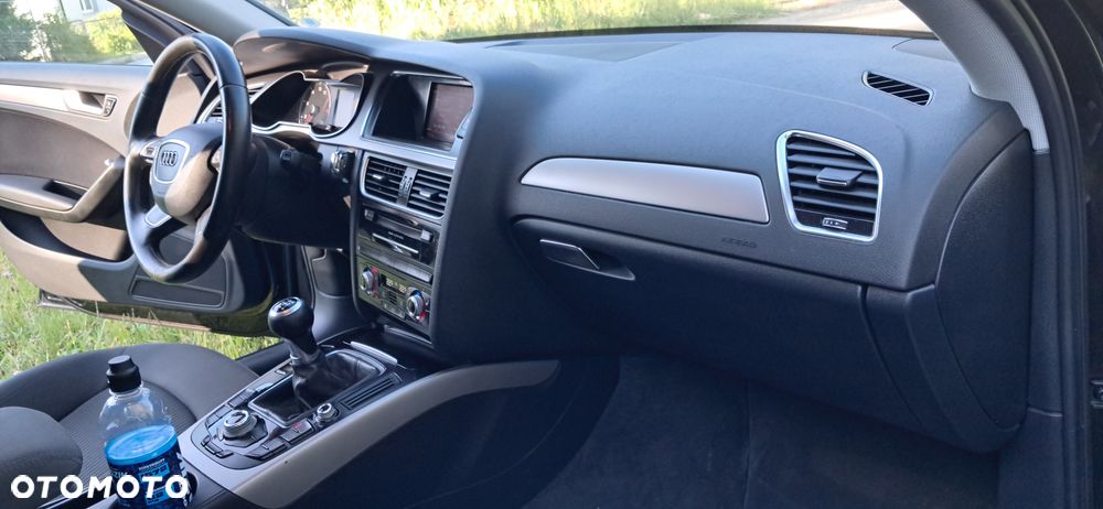 Audi A4 Limousine 1.8 TFSI Attraction - 29