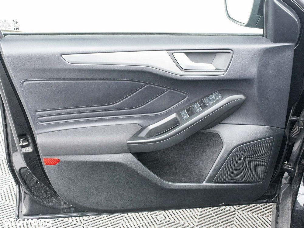 Ford Focus - 11
