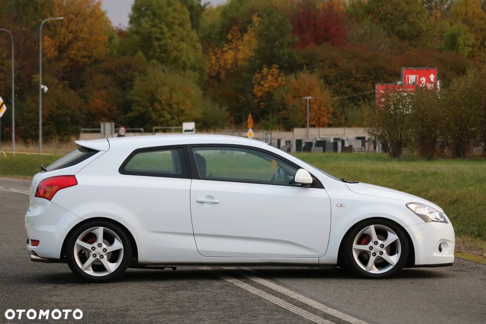 Kia Proceed 2009 photo 4
