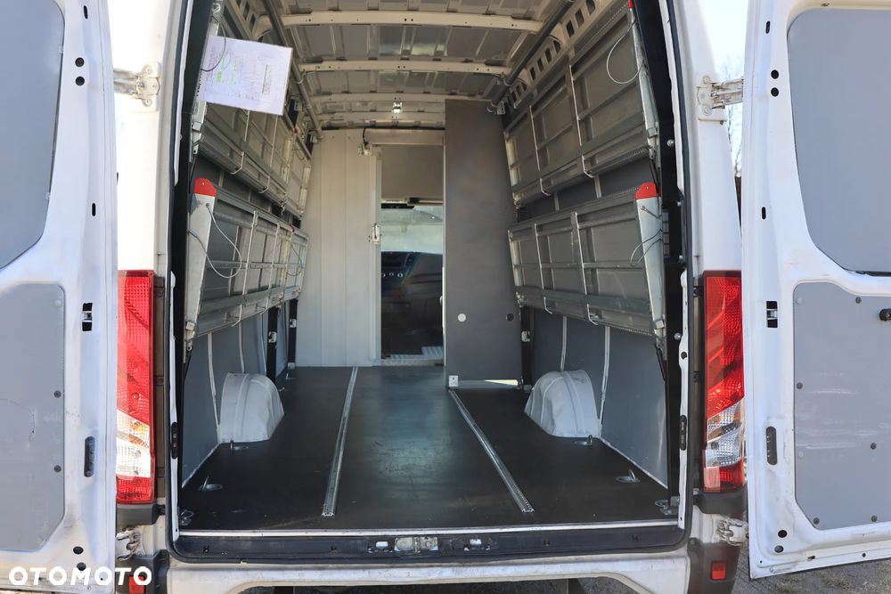 Iveco Daily - 12