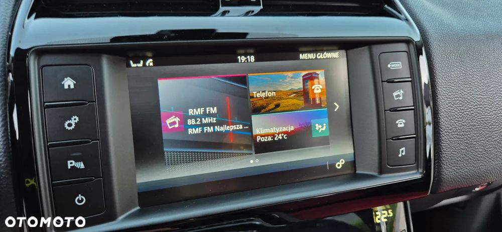 Jaguar XE 2.0 D R-Sport - 9
