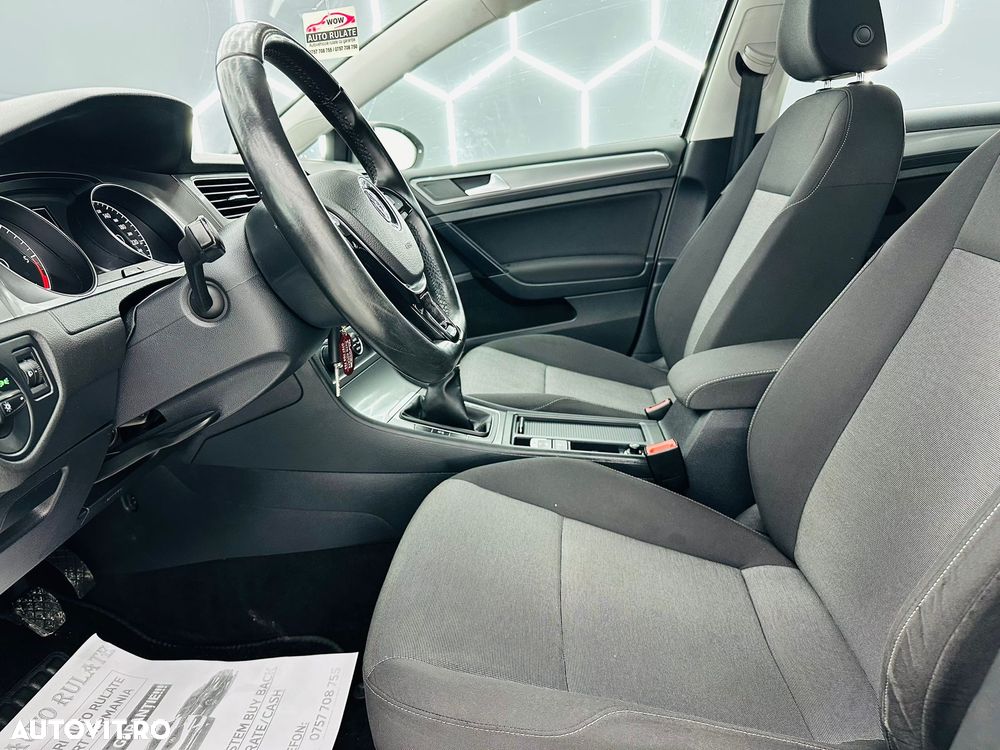 Volkswagen Golf 1.6 TDI BlueMotion Technology Comfortline - 14