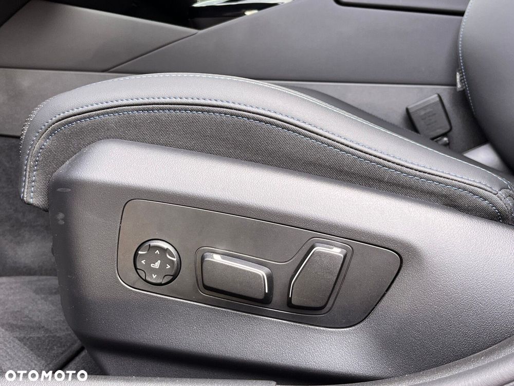 BMW Seria 5 530e xDrive PHEV M Sport - 23