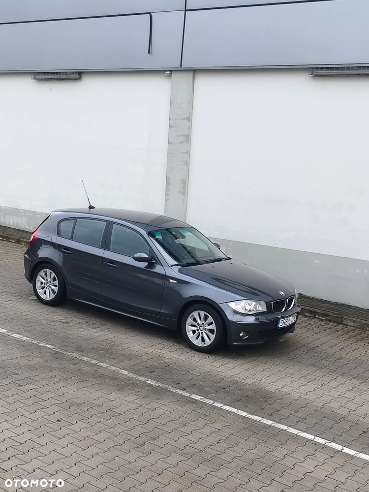 BMW Seria 1 118i - 24