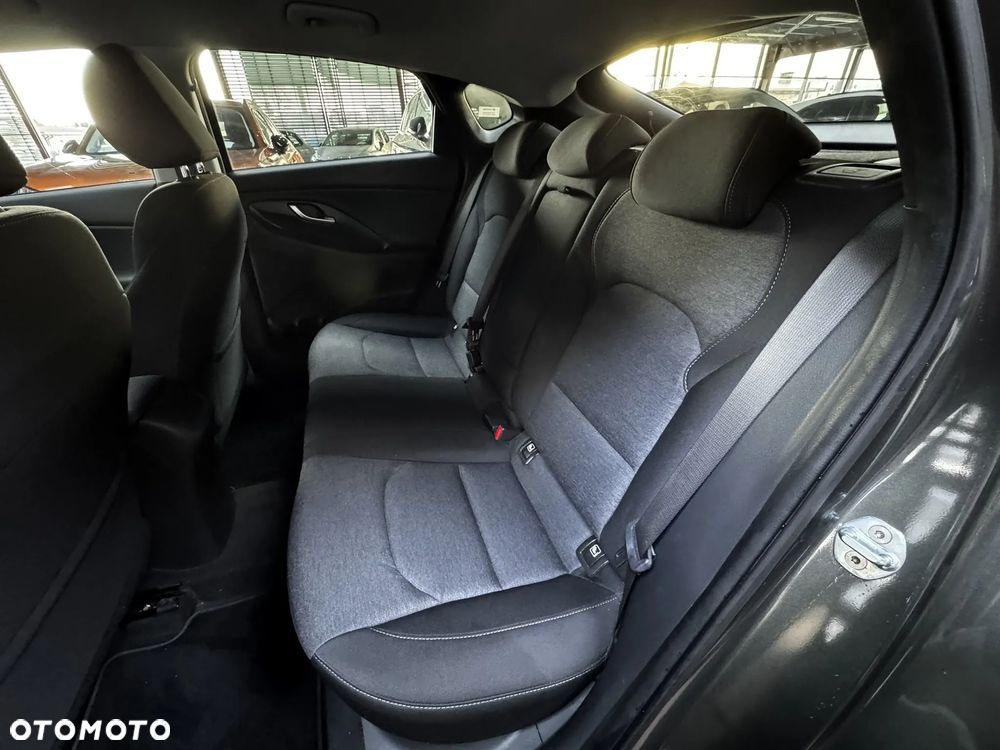 Hyundai i30 1.5 T-GDI 48V Smart DCT - 13