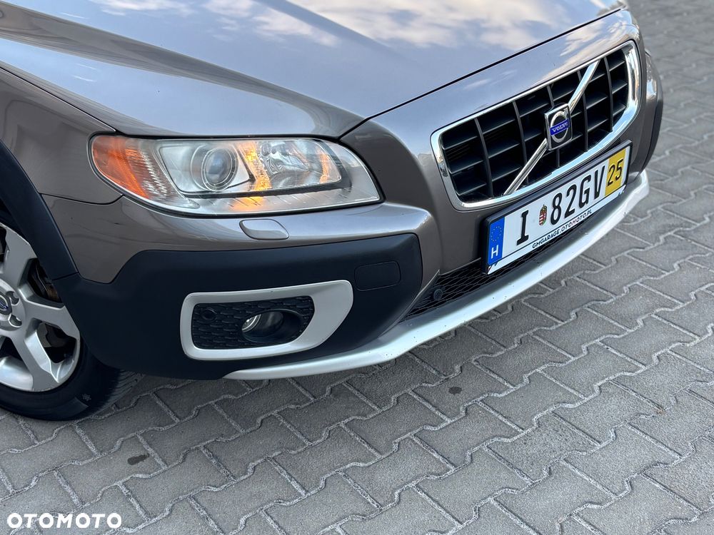 Volvo XC 70 D5 AWD Summum - 6