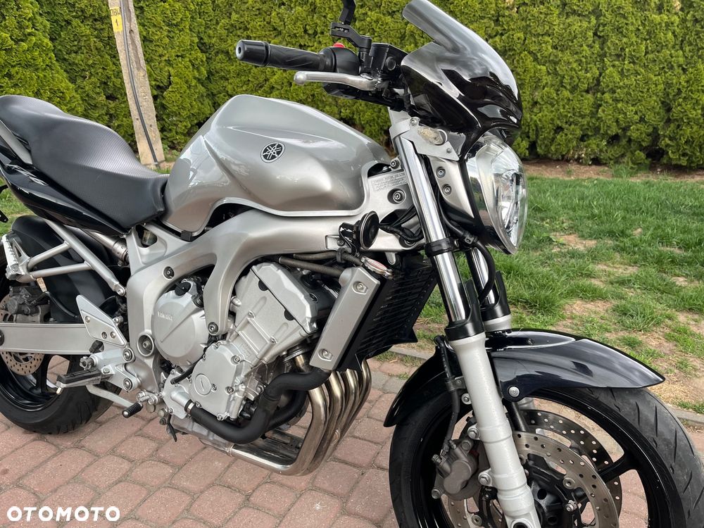Yamaha FZ6 - 12