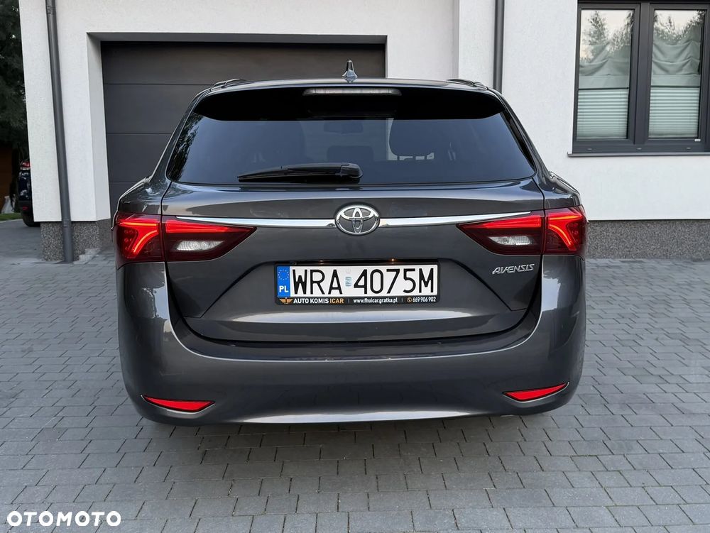 Toyota Avensis 1.8 Premium - 25