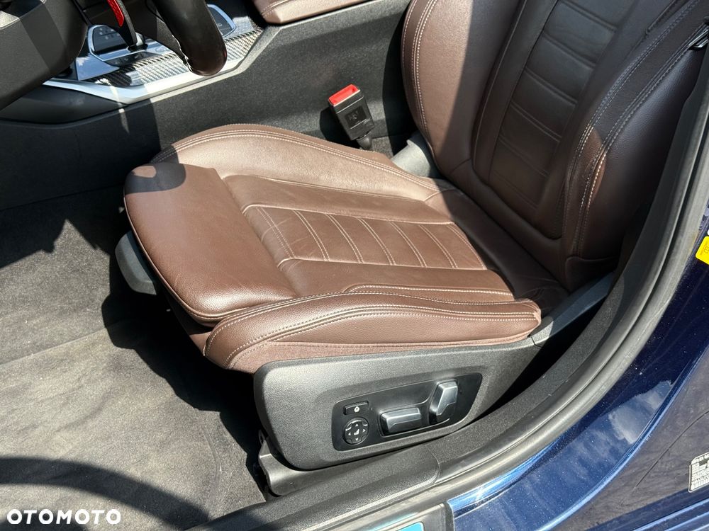 BMW Seria 3 M340i xDrive sport - 17