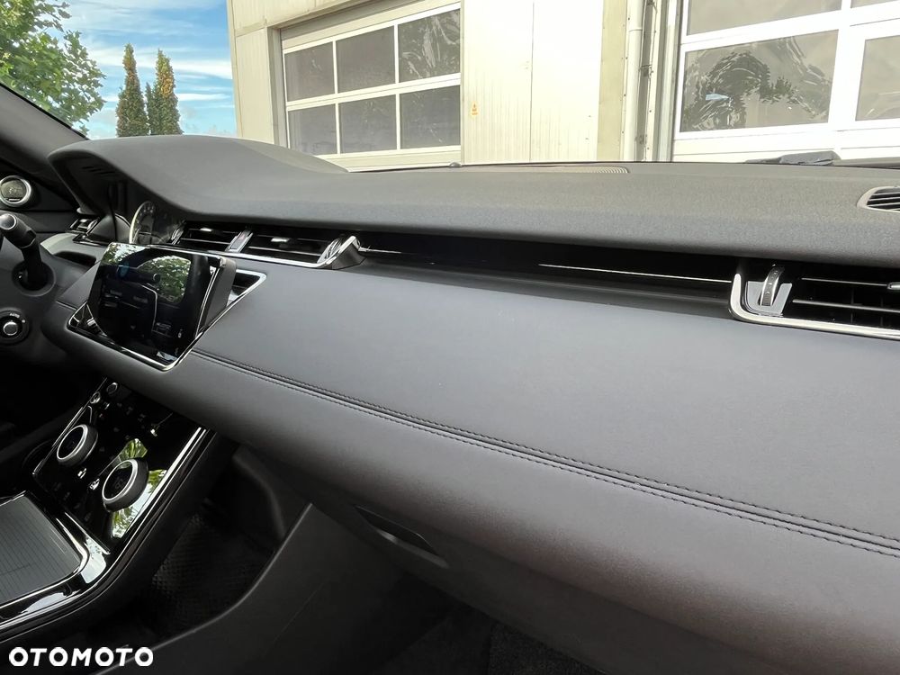 Land Rover Range Rover Evoque 2.0 D200 mHEV R-Dynamic SE - 35