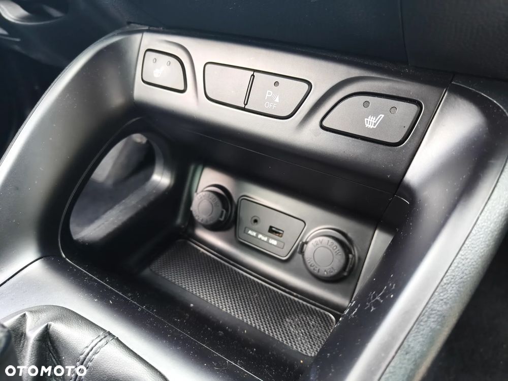 Hyundai ix35 1.6 2WD Fifa World Cup Edition - 25