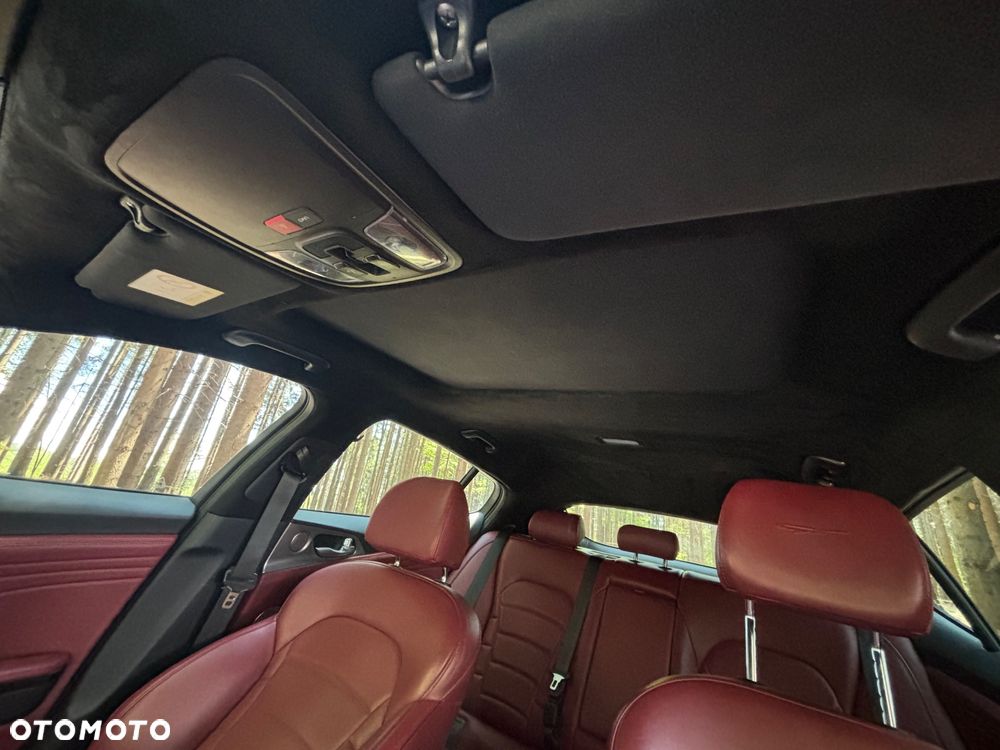 Kia Stinger 3.3 T-GDI AWD GT - 12