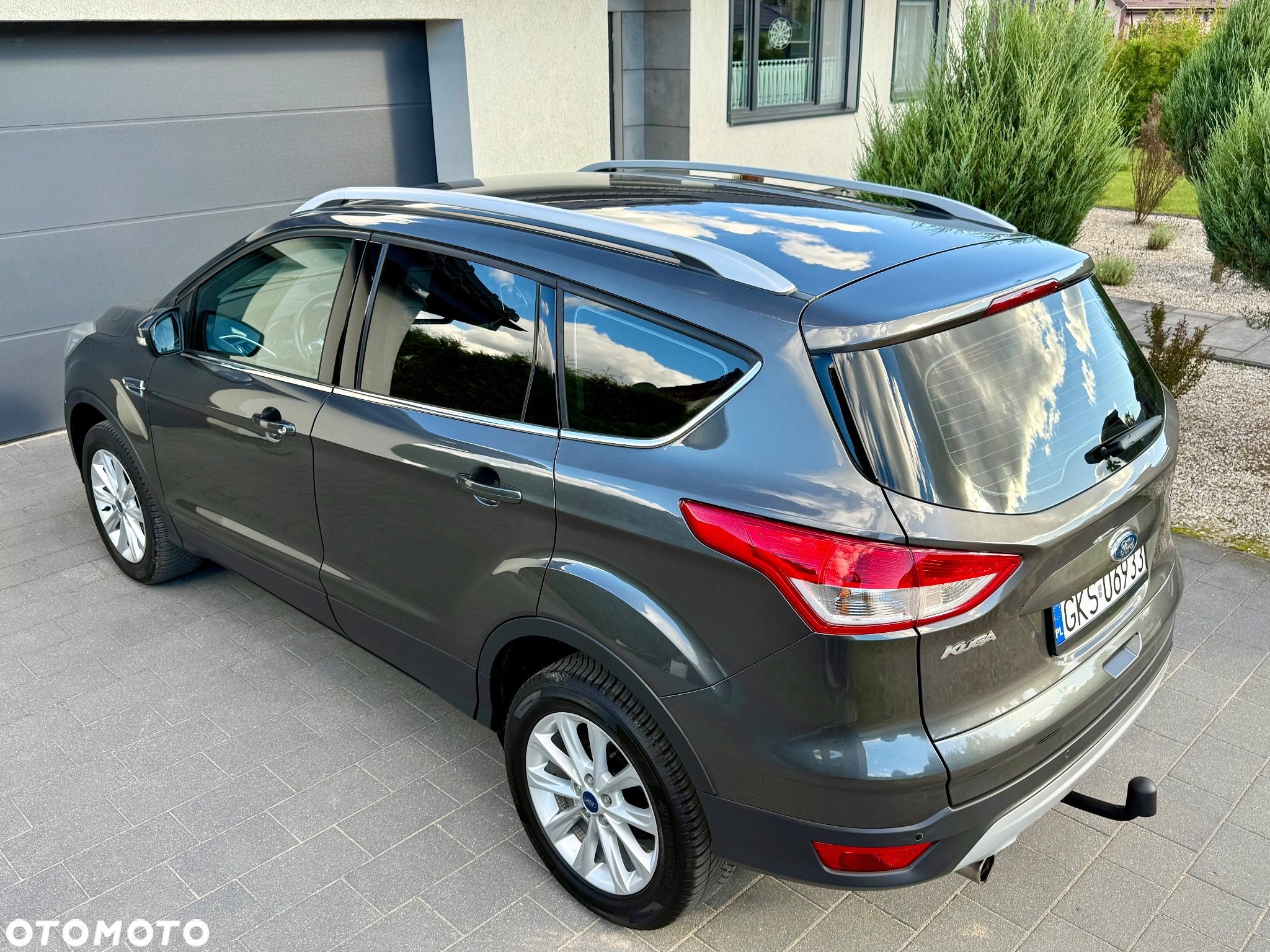 Ford Kuga 1.5 EcoBoost 2x4 Titanium - 24