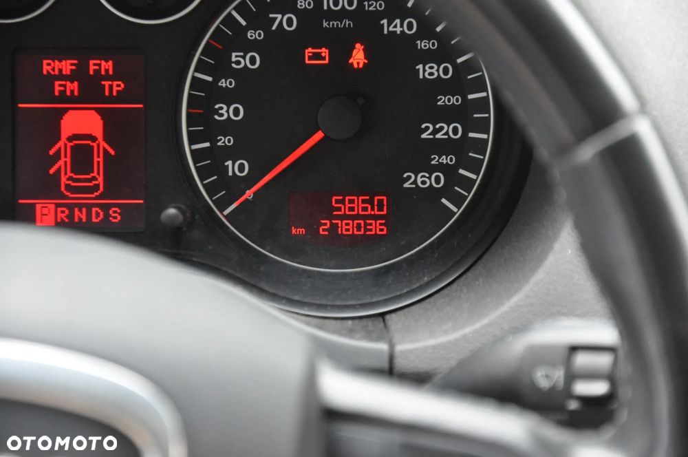 Audi A3 Sportback 1.6 tiptronic S line Sportpaket plus - 22
