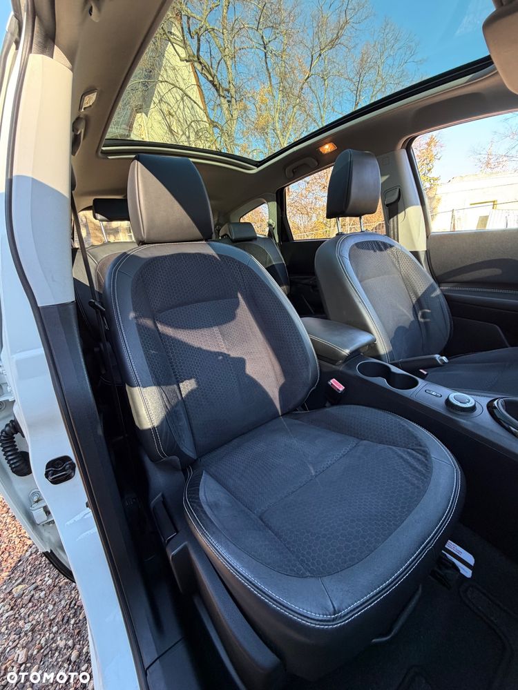 Nissan Qashqai+2 2.0 Tekna - 28