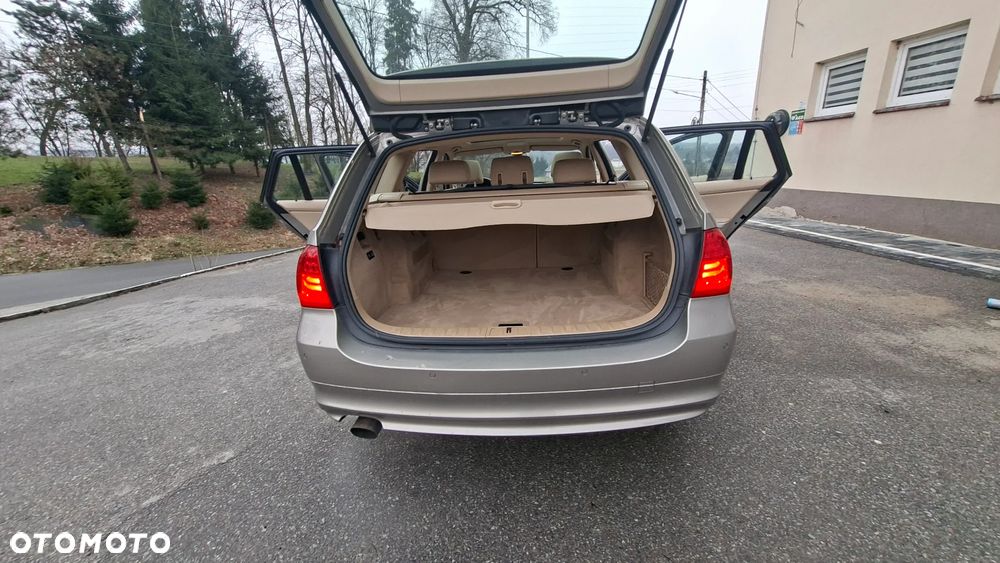 BMW Seria 3 318i Edition Exclusive - 9