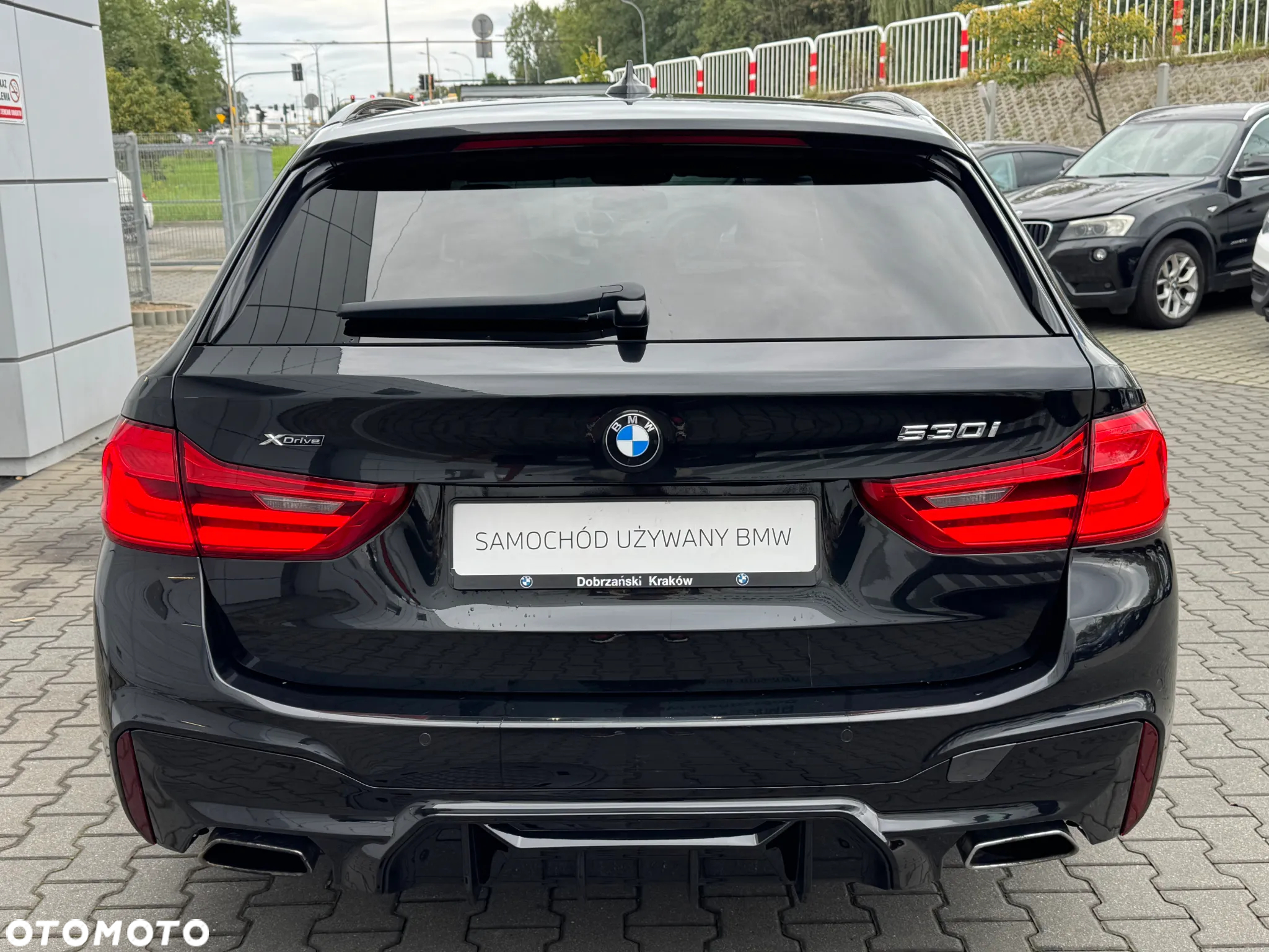 BMW Seria 5 530i xDrive M Sport sport - 11