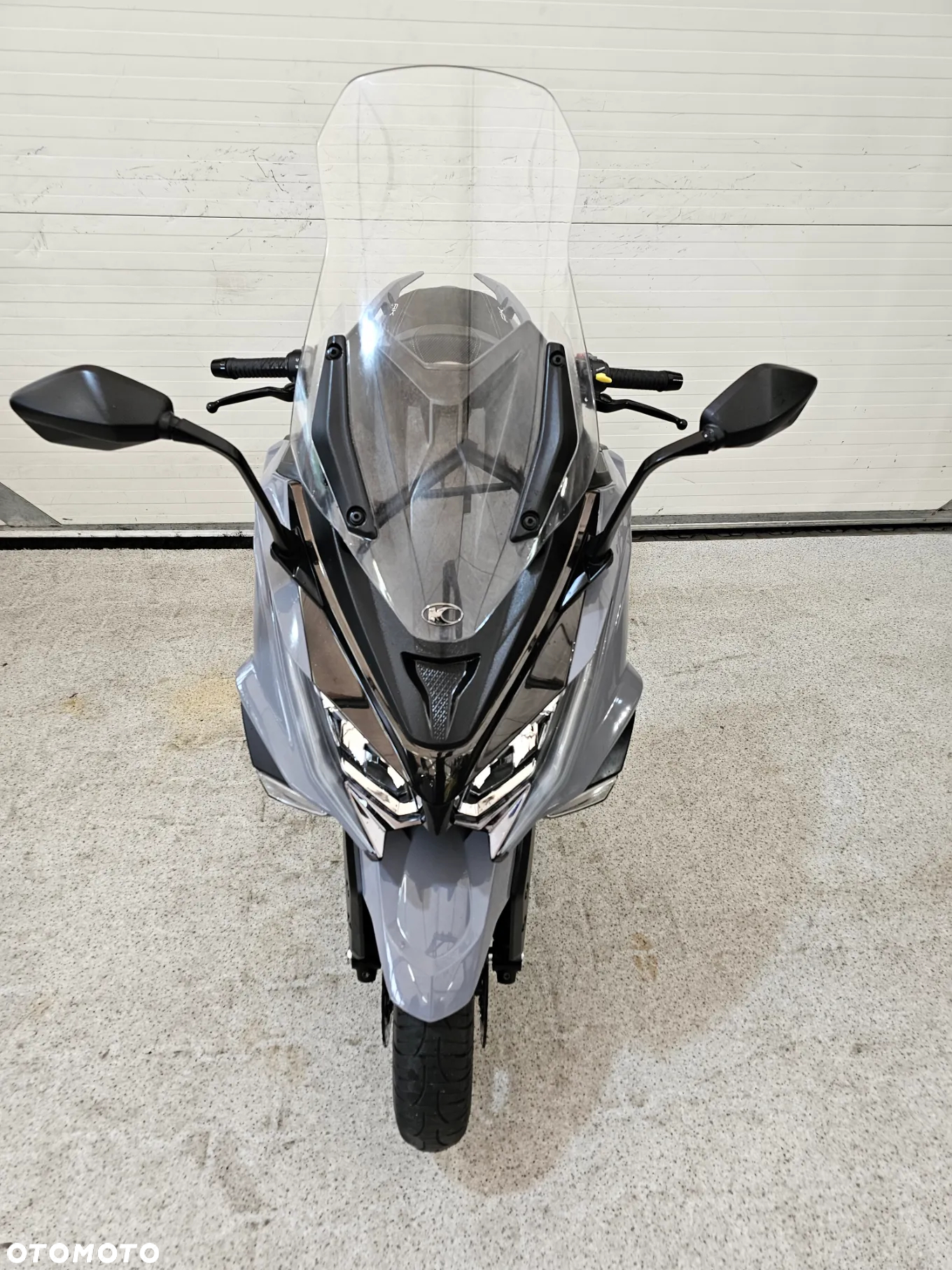 Kymco AK 550 - 23