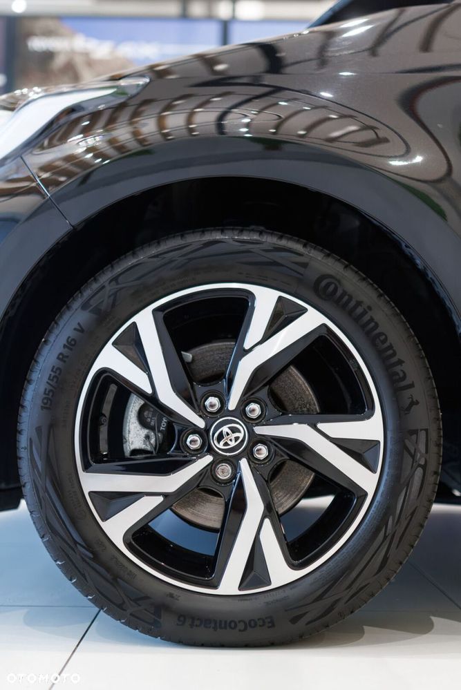 Toyota Yaris Hybrid 1.5 Style - 14