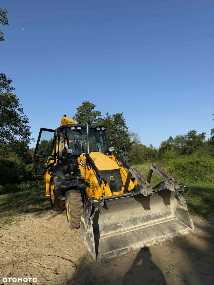 JCB 3cx - 4