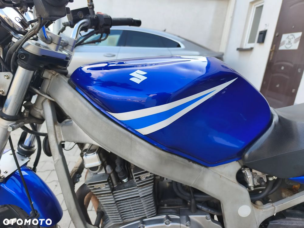 Suzuki GS - 9