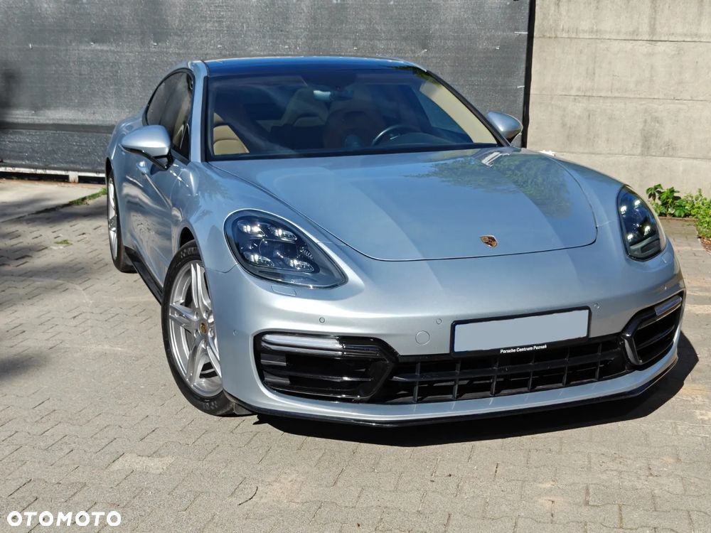 Porsche Panamera 4 - 1