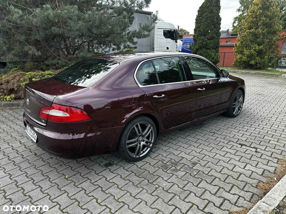 Skoda Superb 1.8 TSI Platinum DSG - 4