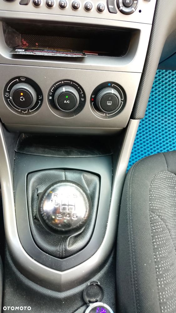 Peugeot 308 - 1