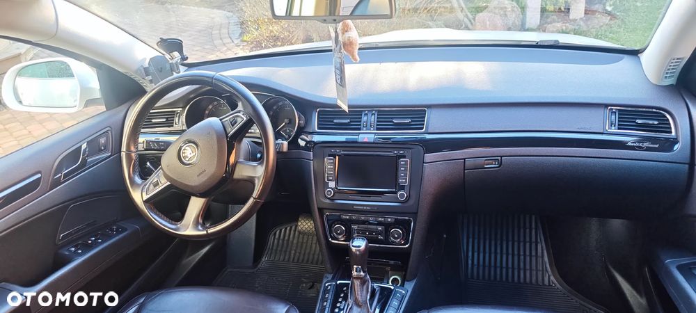 Skoda Superb 2.0 TDI 4x4 L&K DSG - 15