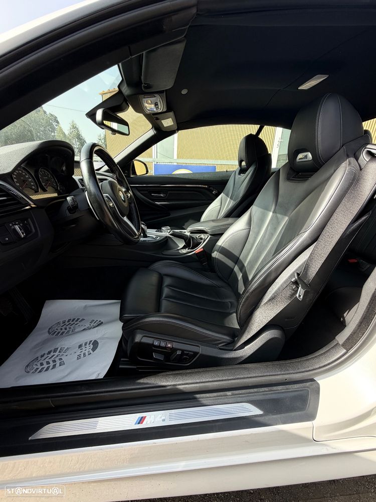 BMW M4 Auto - 23