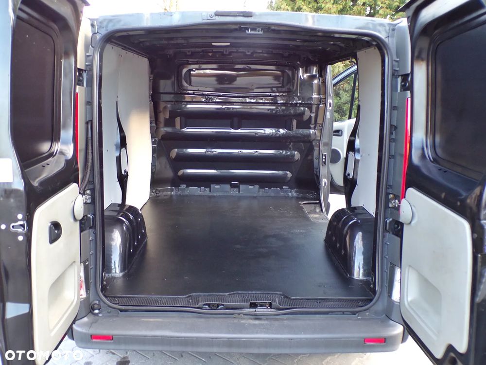 Opel VIVARO - 24