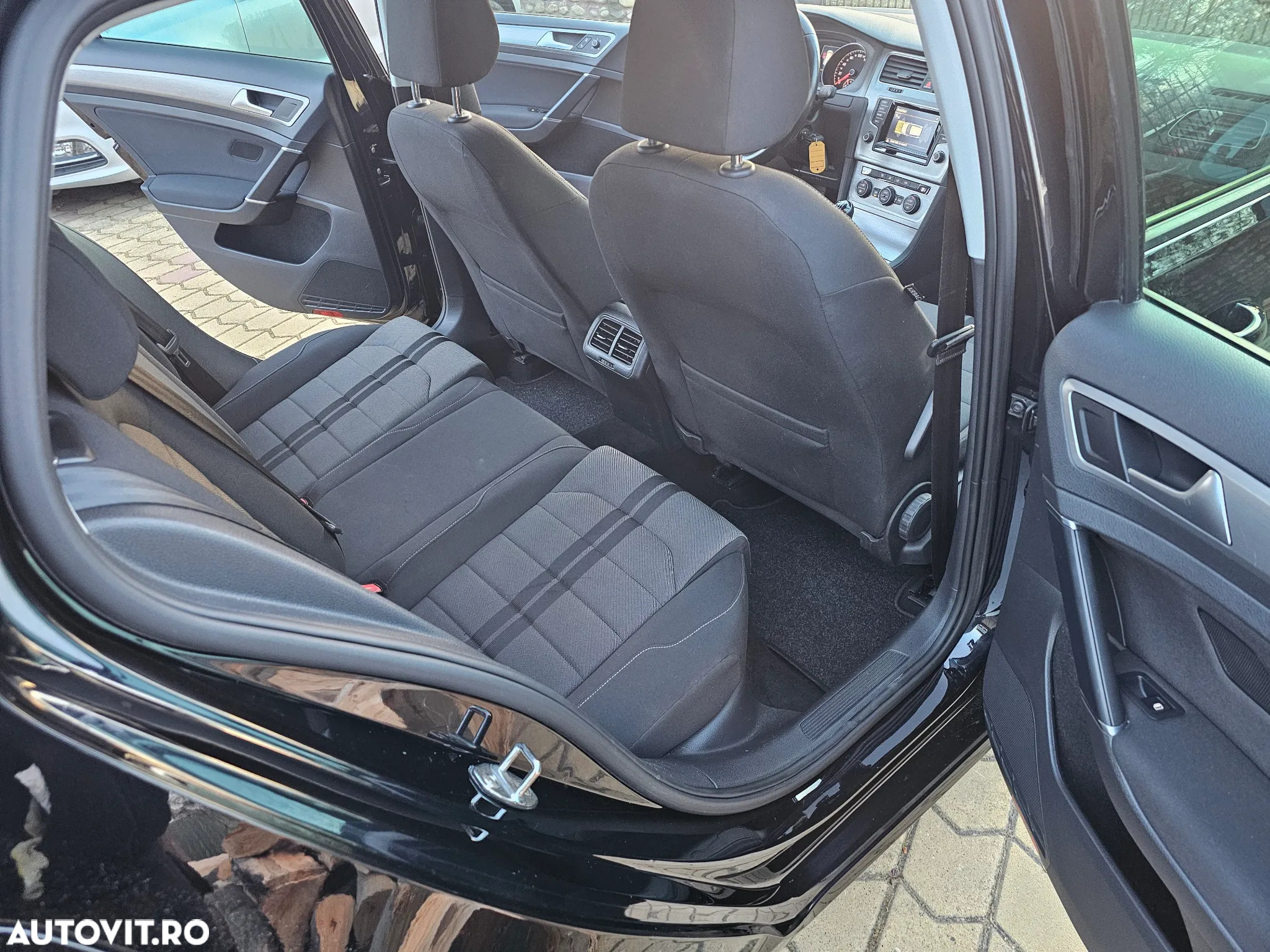 Volkswagen Golf 1.6 BlueTDI Comfortline - 6