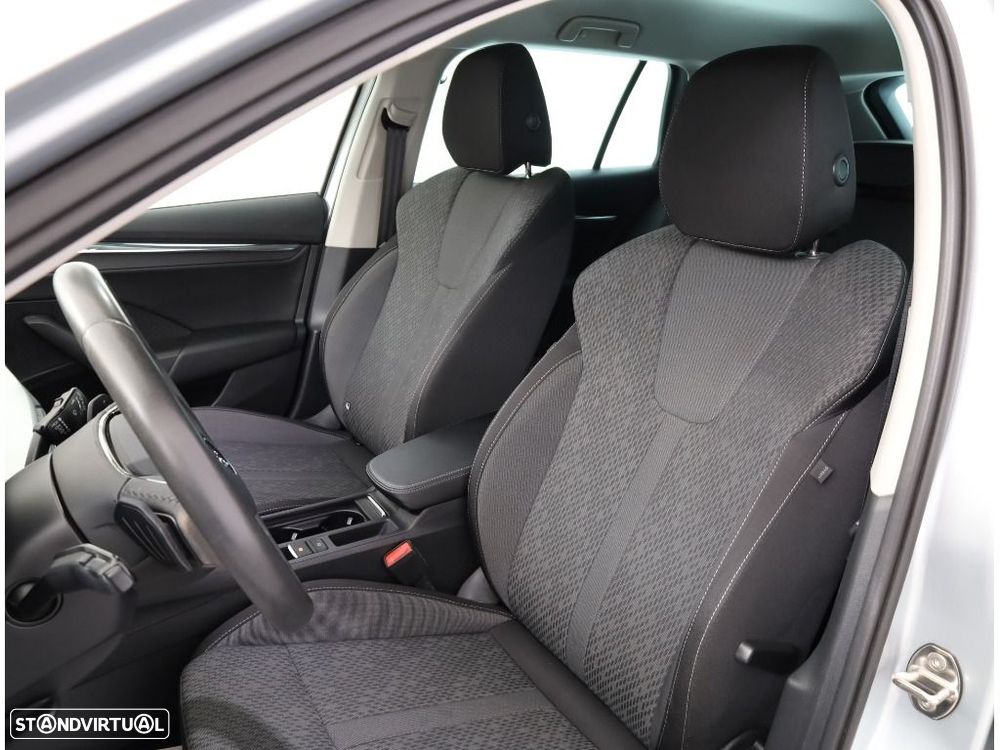 Skoda Octavia Break 1.4 TSi iV Ultra DSG - 9