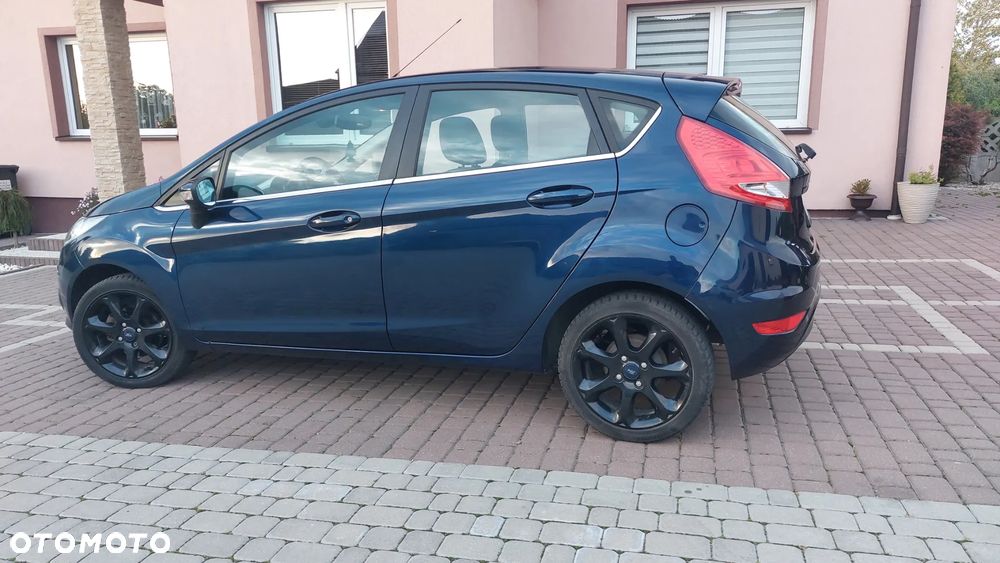 Ford Fiesta 2010 photo 5