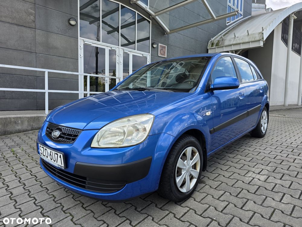 Kia Rio - 3