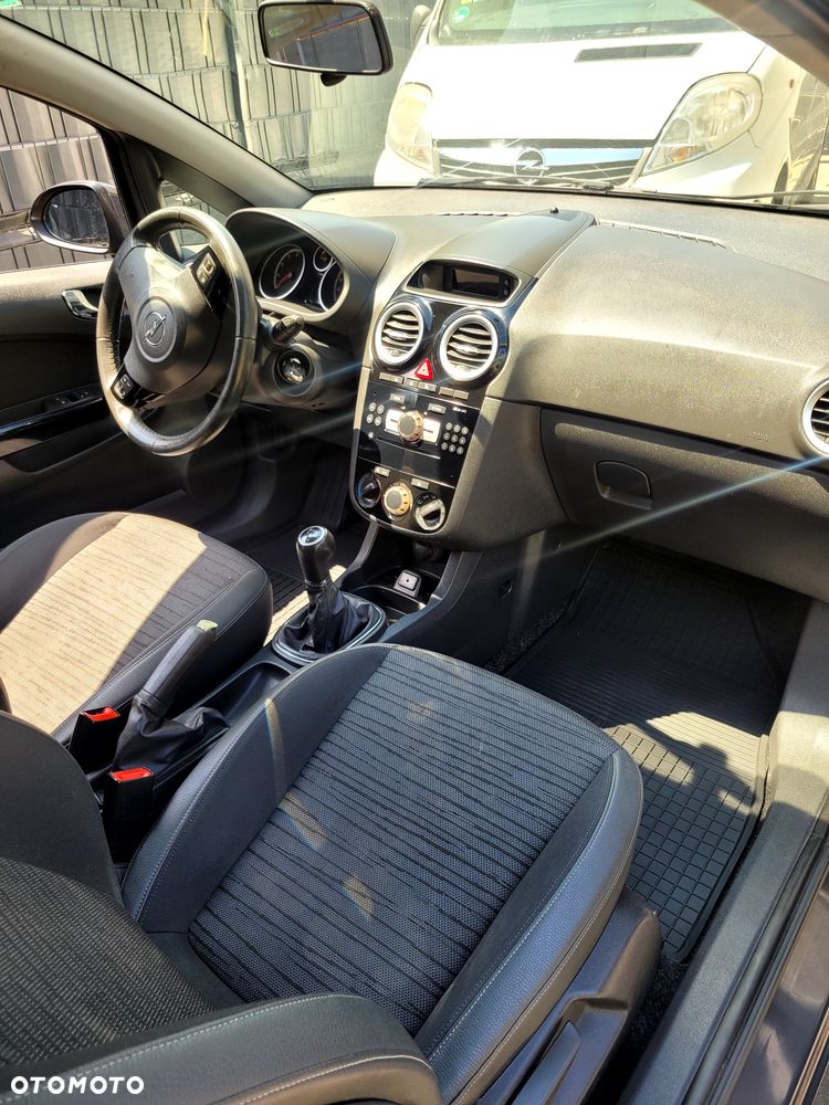 Opel Corsa 1.2 16V Energy - 22