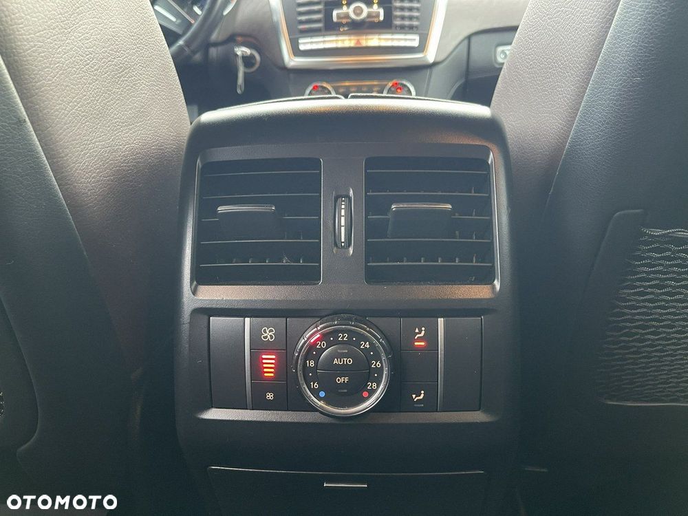 Mercedes-Benz ML 350 BlueTEC 4MATIC 7G-TRONIC - 10